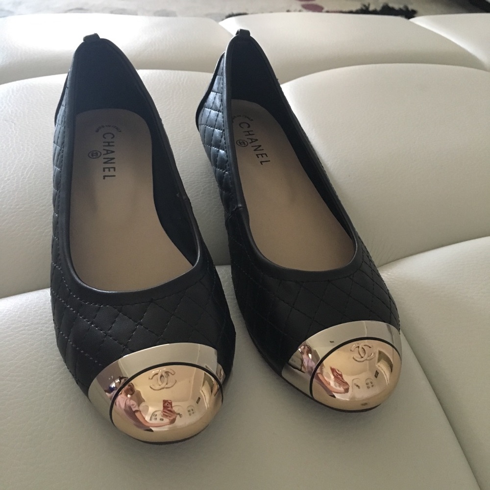 Flats shoes